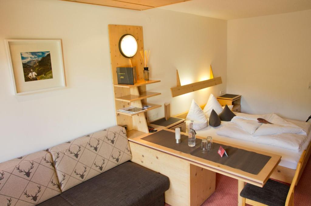 Hotel Garni Hainbacherhof Зельден Номер фото