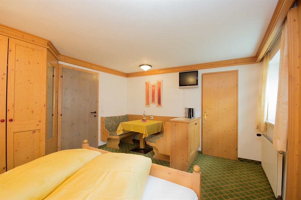 Hotel Garni Hainbacherhof Зельден Екстер'єр фото