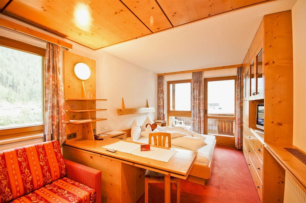 Hotel Garni Hainbacherhof Зельден Екстер'єр фото